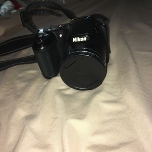 Nikon coolpix L20
